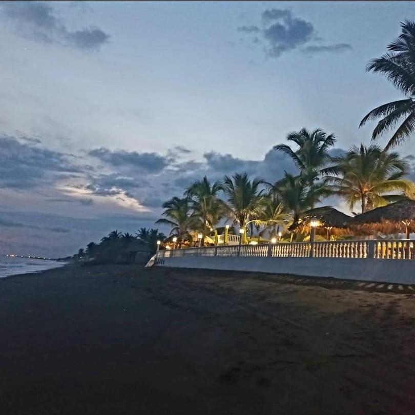 Hotel La Casona Beach El Guayabo Exterior photo