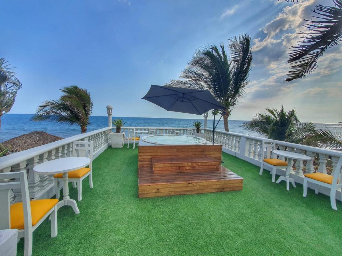 Hotel La Casona Beach El Guayabo Exterior photo